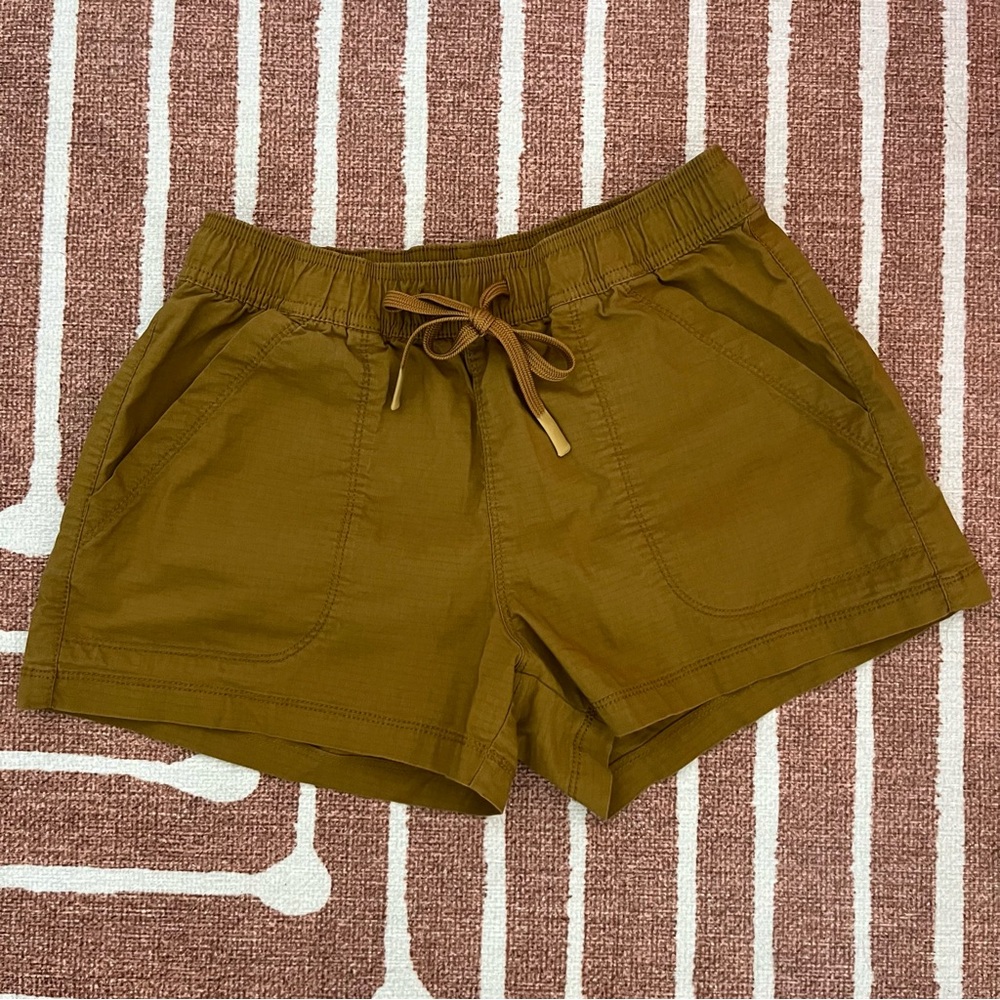 Title Nine Scout pull-on shorts coconut